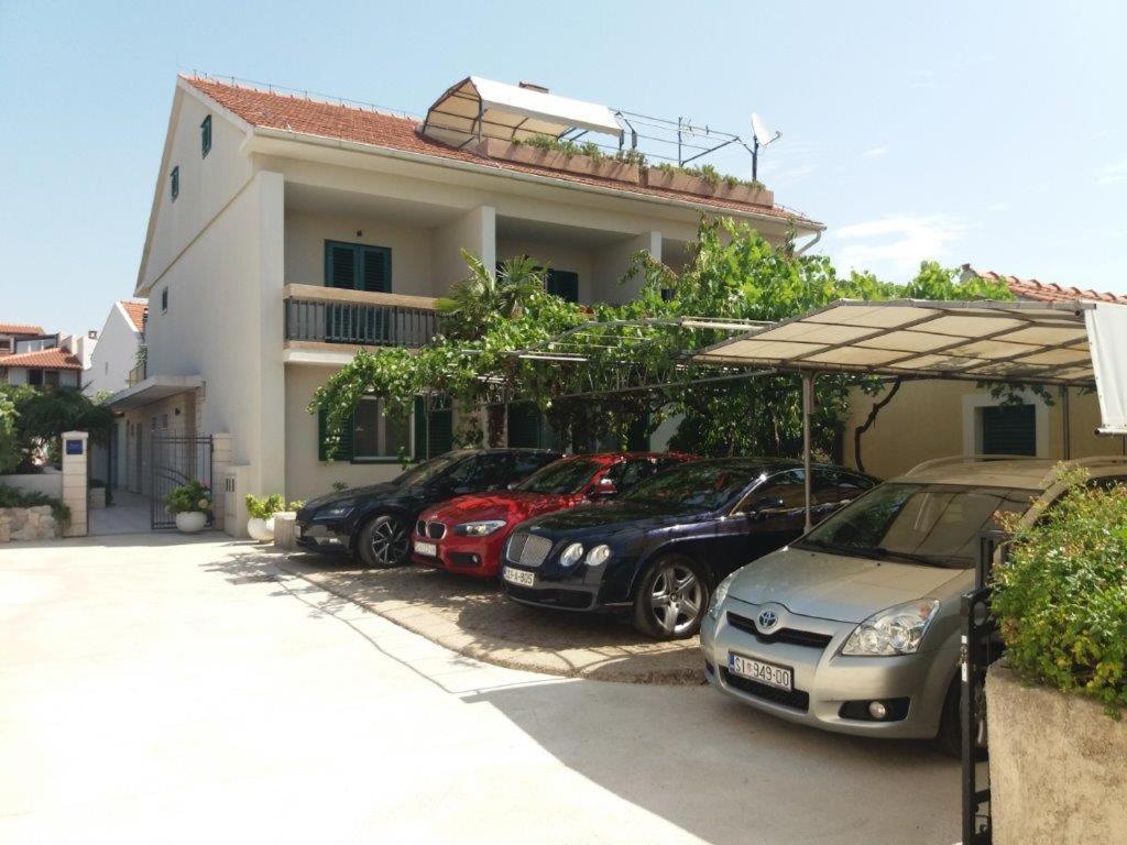 Apartment Tonka Vodice Exterior foto