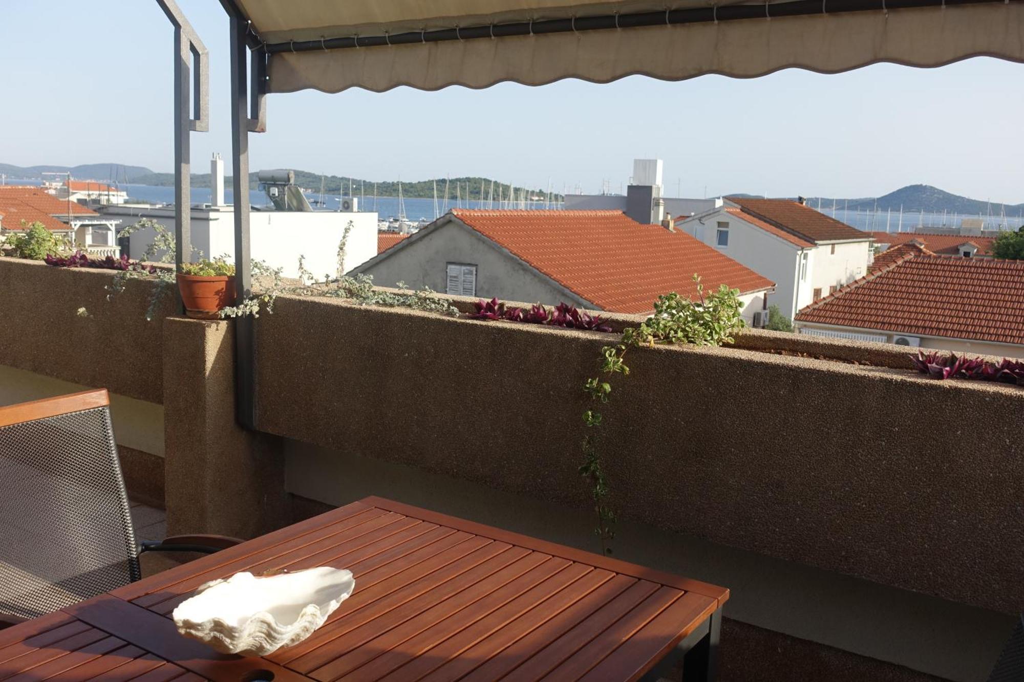 Apartment Tonka Vodice Exterior foto